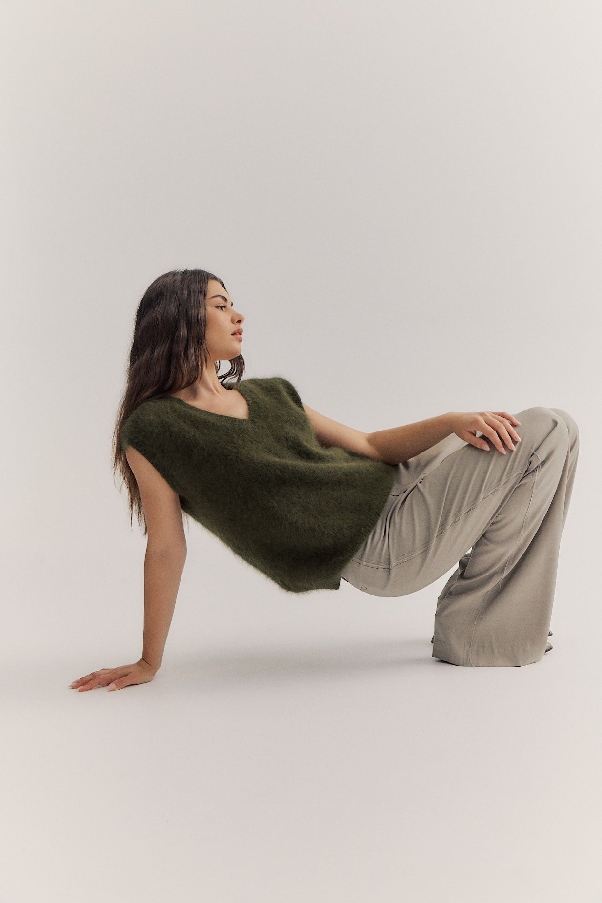 Ebony Vest - Moss
