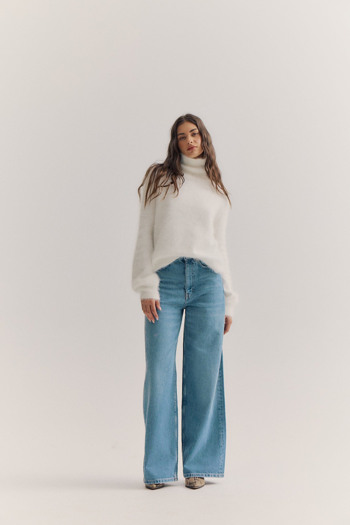 Maya Rollneck - Snow