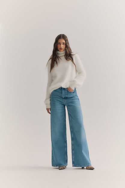 Maya Rollneck - Snow