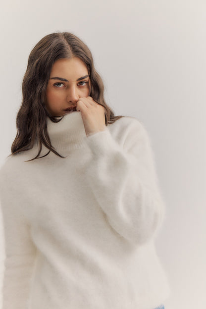 Maya Rollneck - Snow