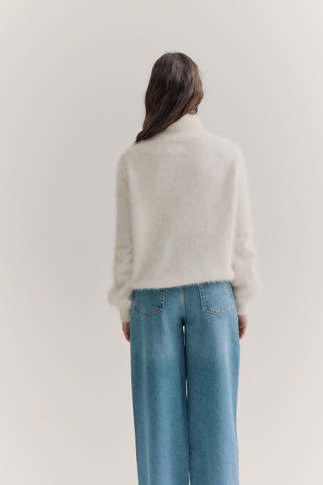 Maya Rollneck - Snow