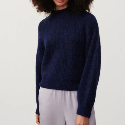 EAST18Q Navy Pullover