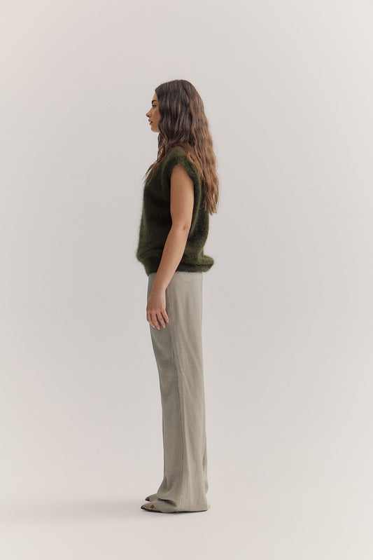 Ebony Vest - Moss