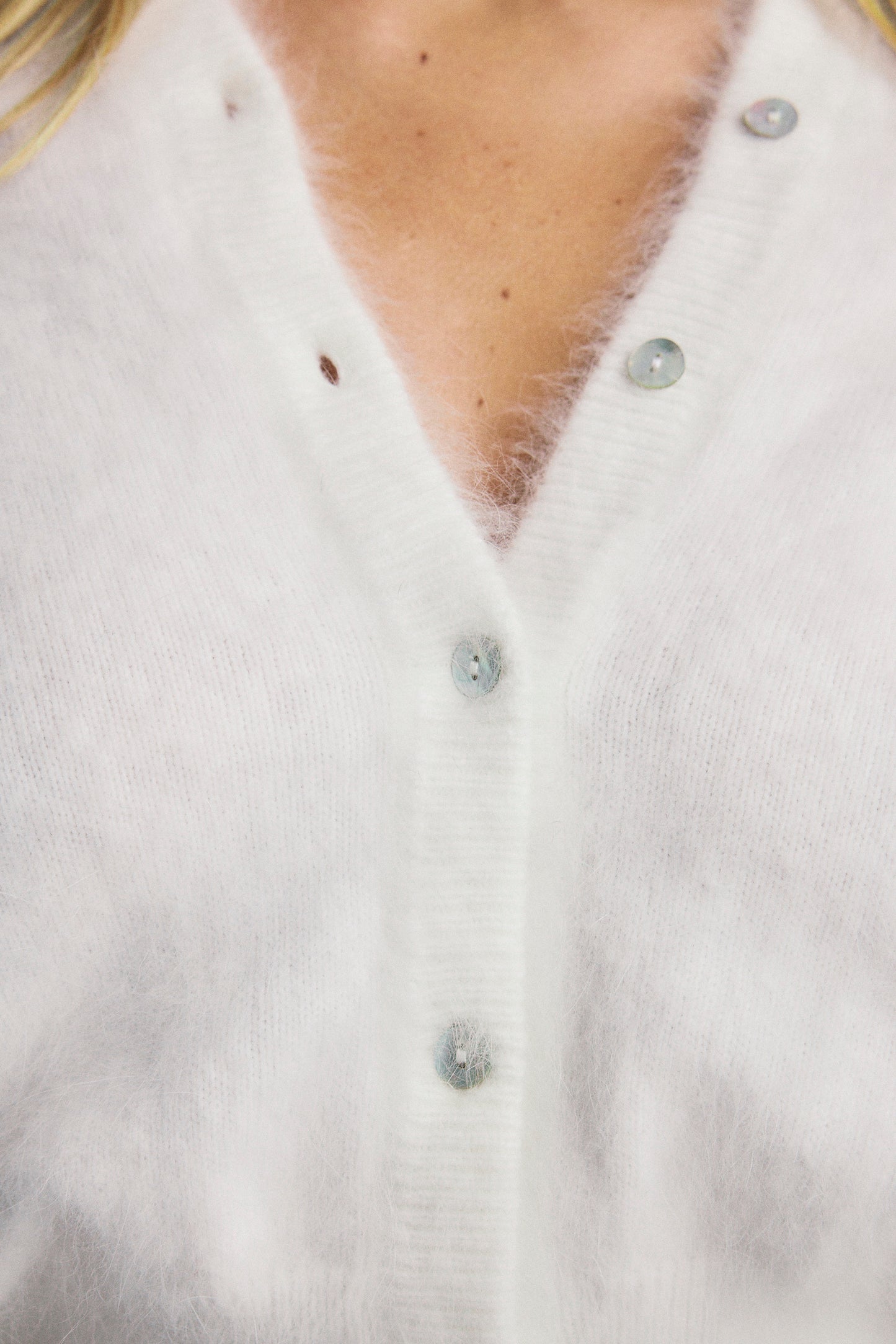 Frankie Cardigan - Snow