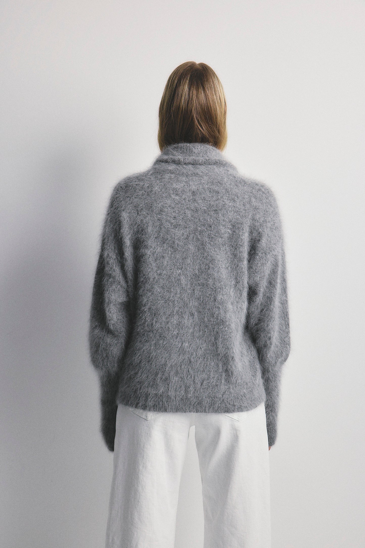 Zoe Cropped - Charcoal