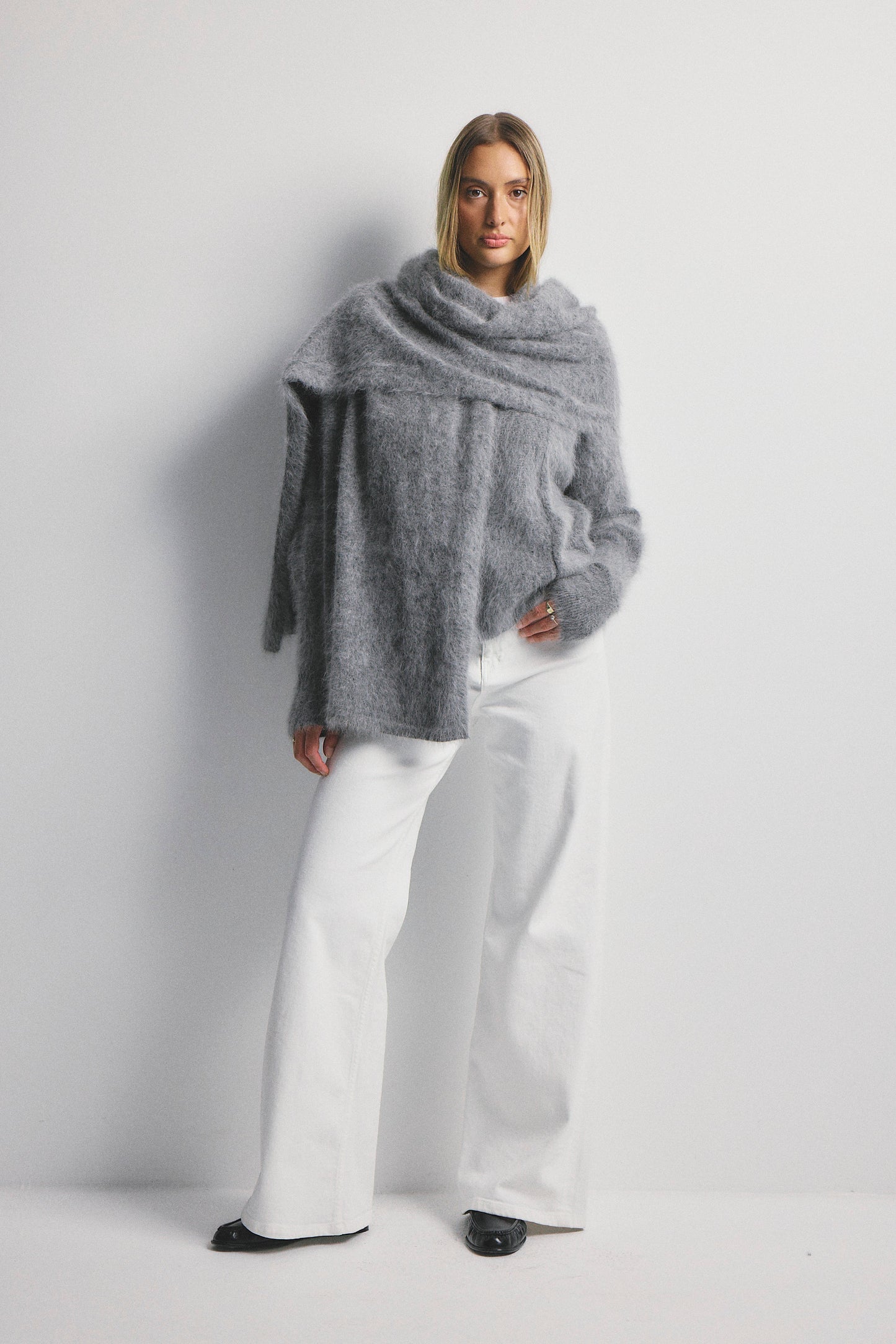 Zoe Cropped - Charcoal
