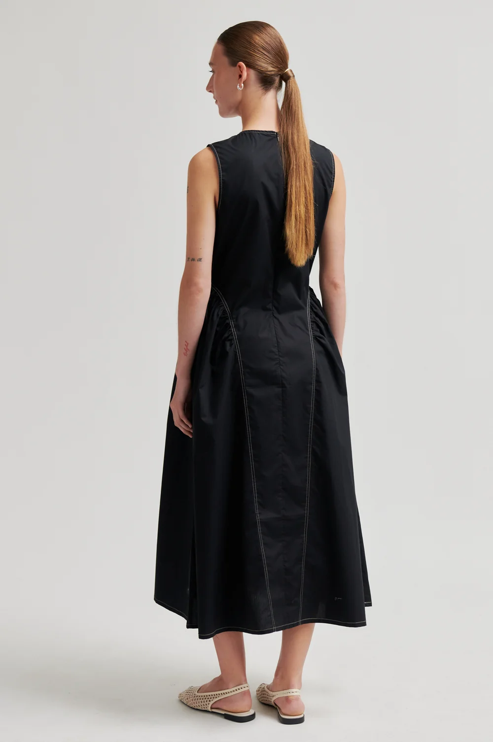 Larkini Sculptured Dress - Black
