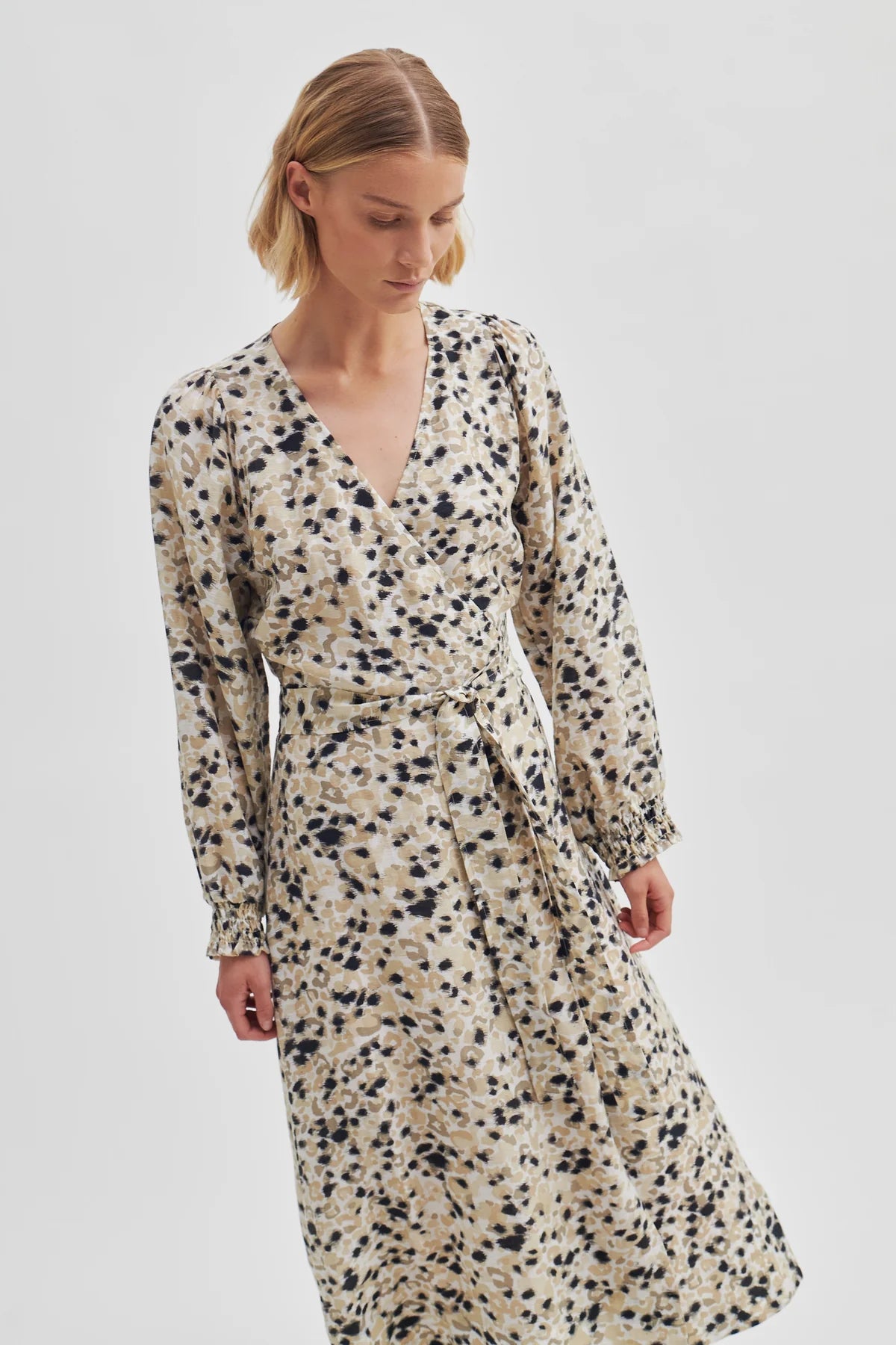 Gaura Wrap Dress