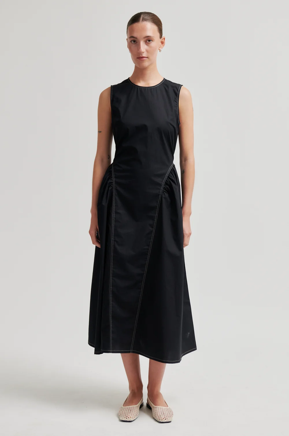 Larkini Sculptured Dress - Black