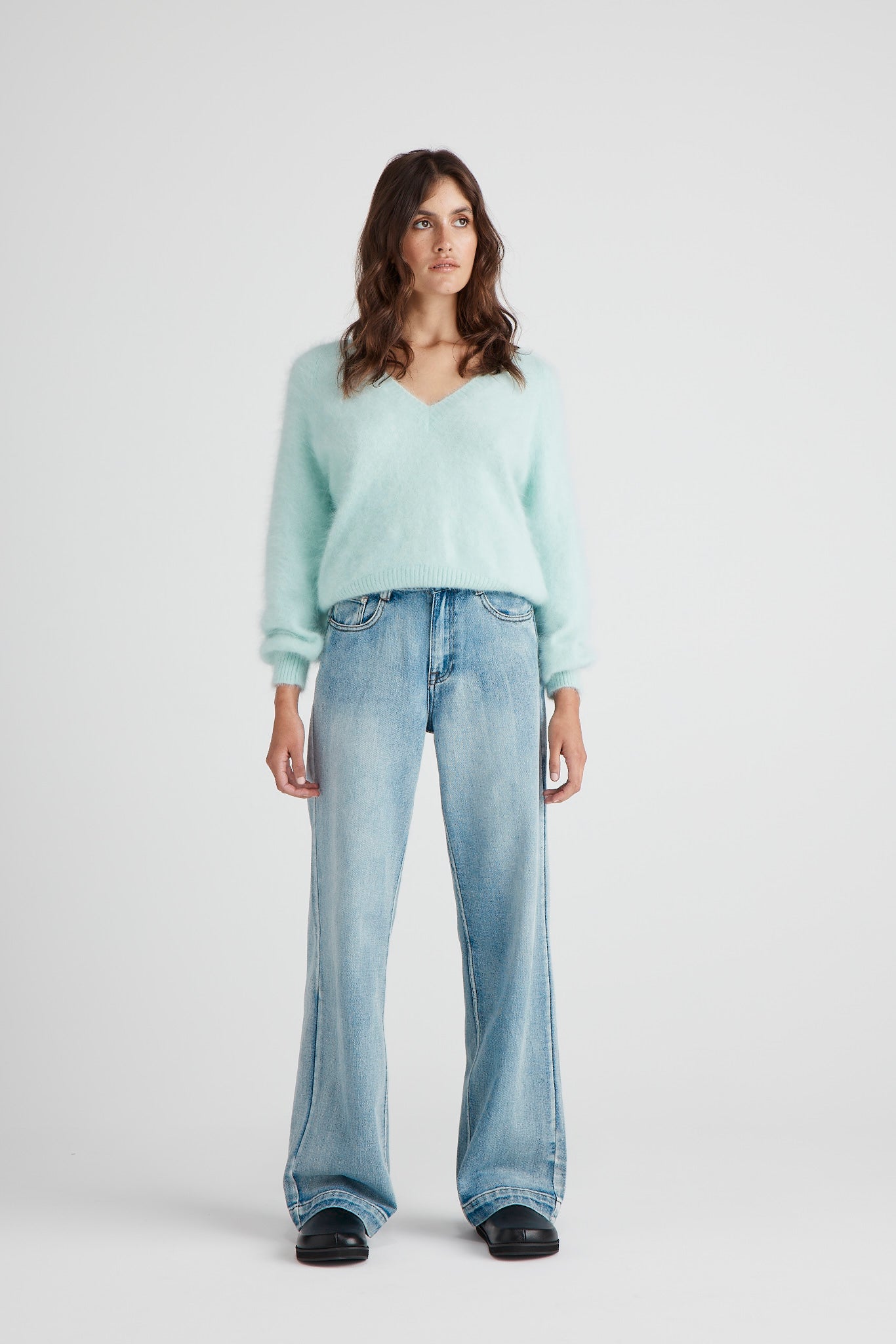 Isabella V Neck - Mint