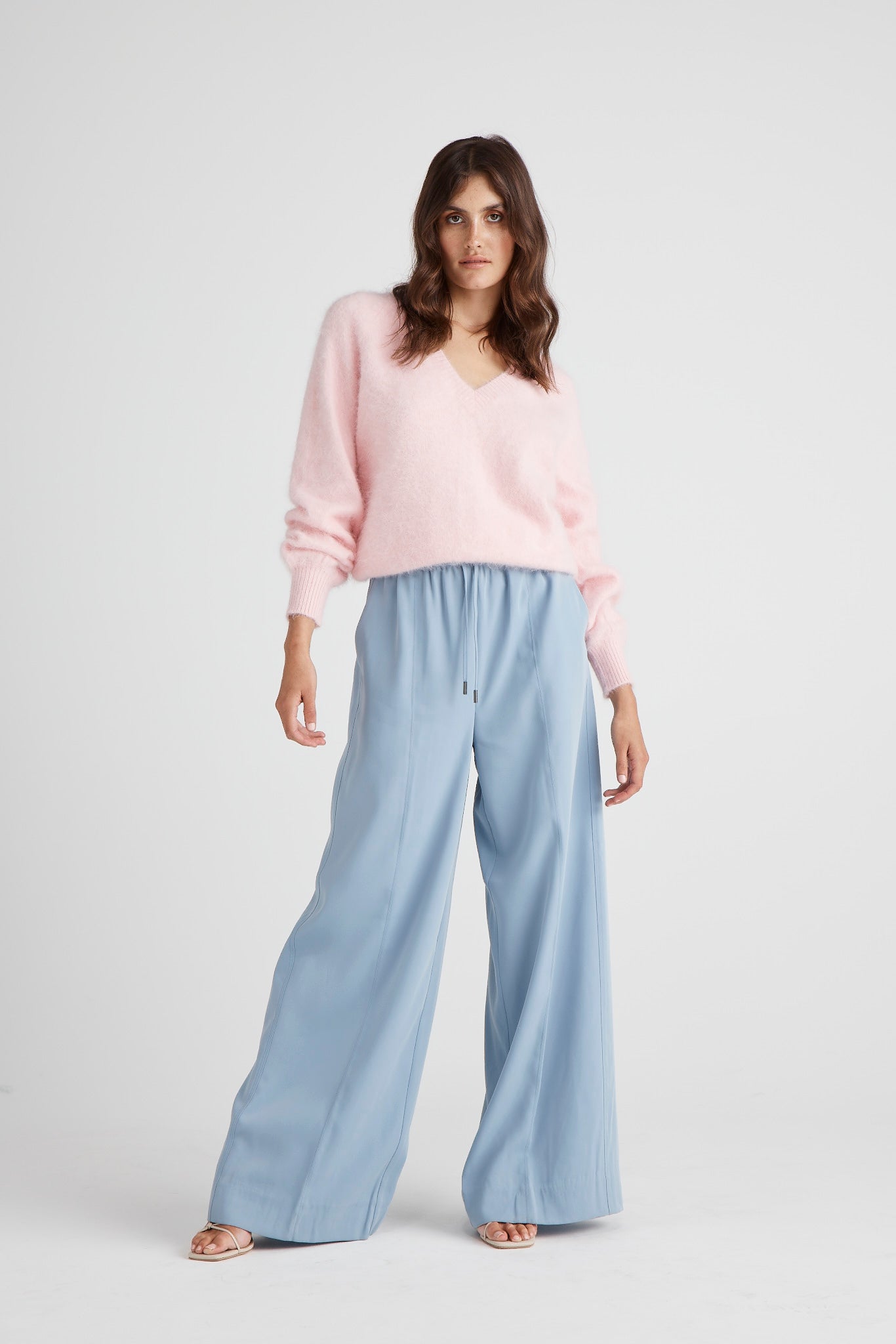 Isabella V Neck - Baby Pink