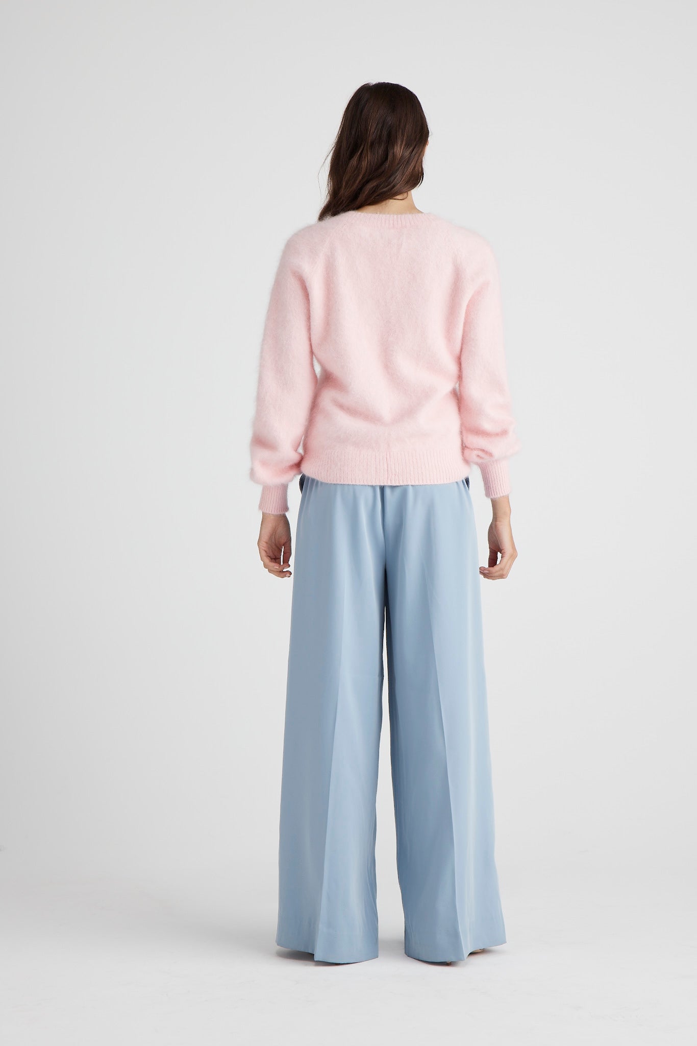 Isabella V Neck - Baby Pink