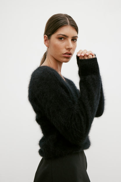 Isabella V Neck - Black