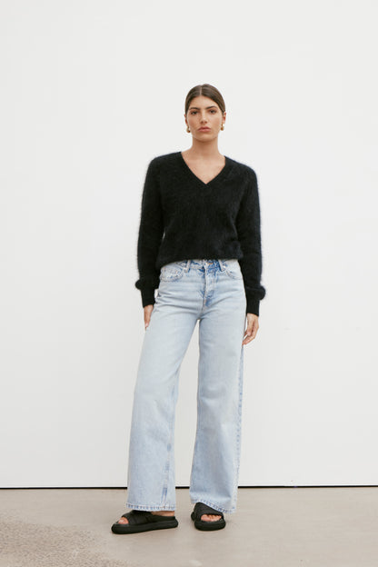 Isabella V Neck - Black