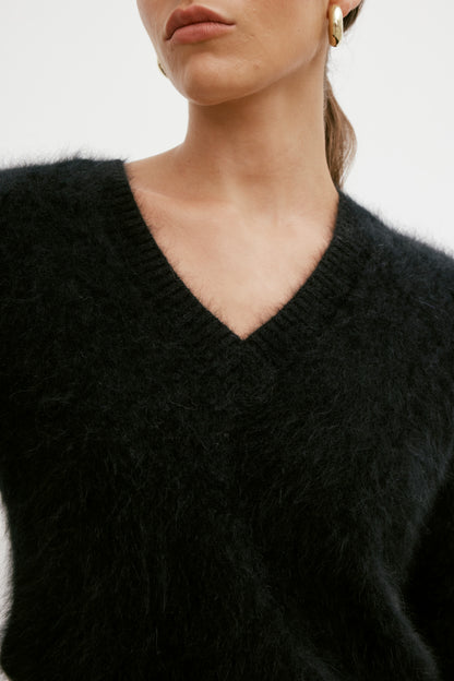 Isabella V Neck - Black