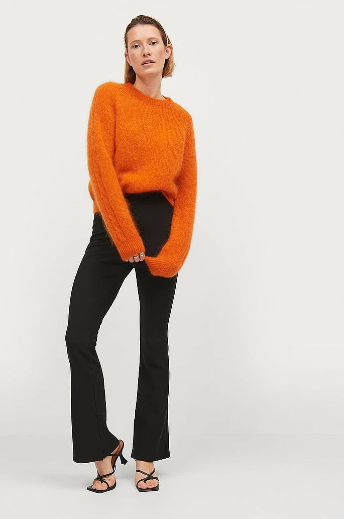 Millana Knit O-Neck