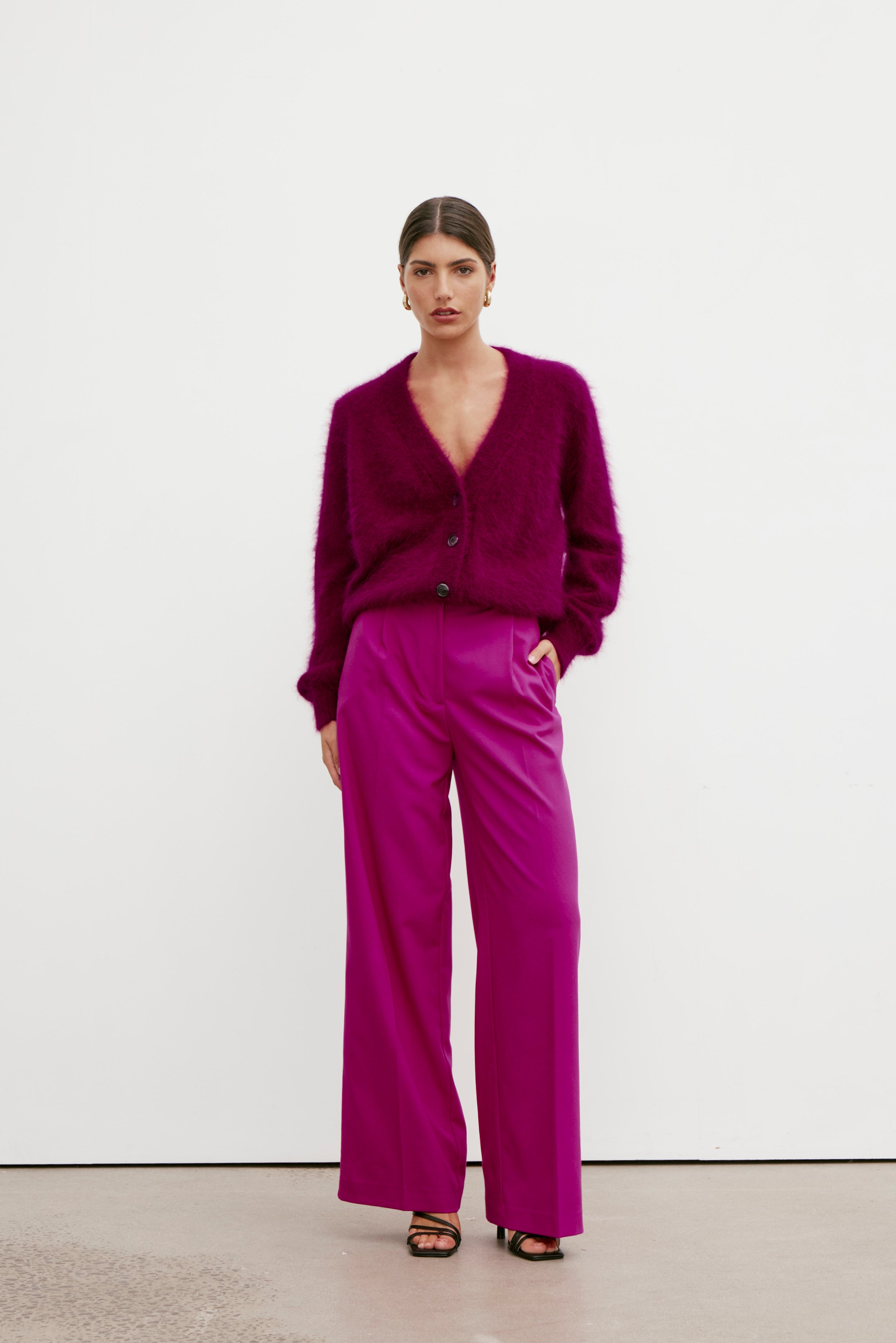 Lucie V Neck Cardigan - Wine